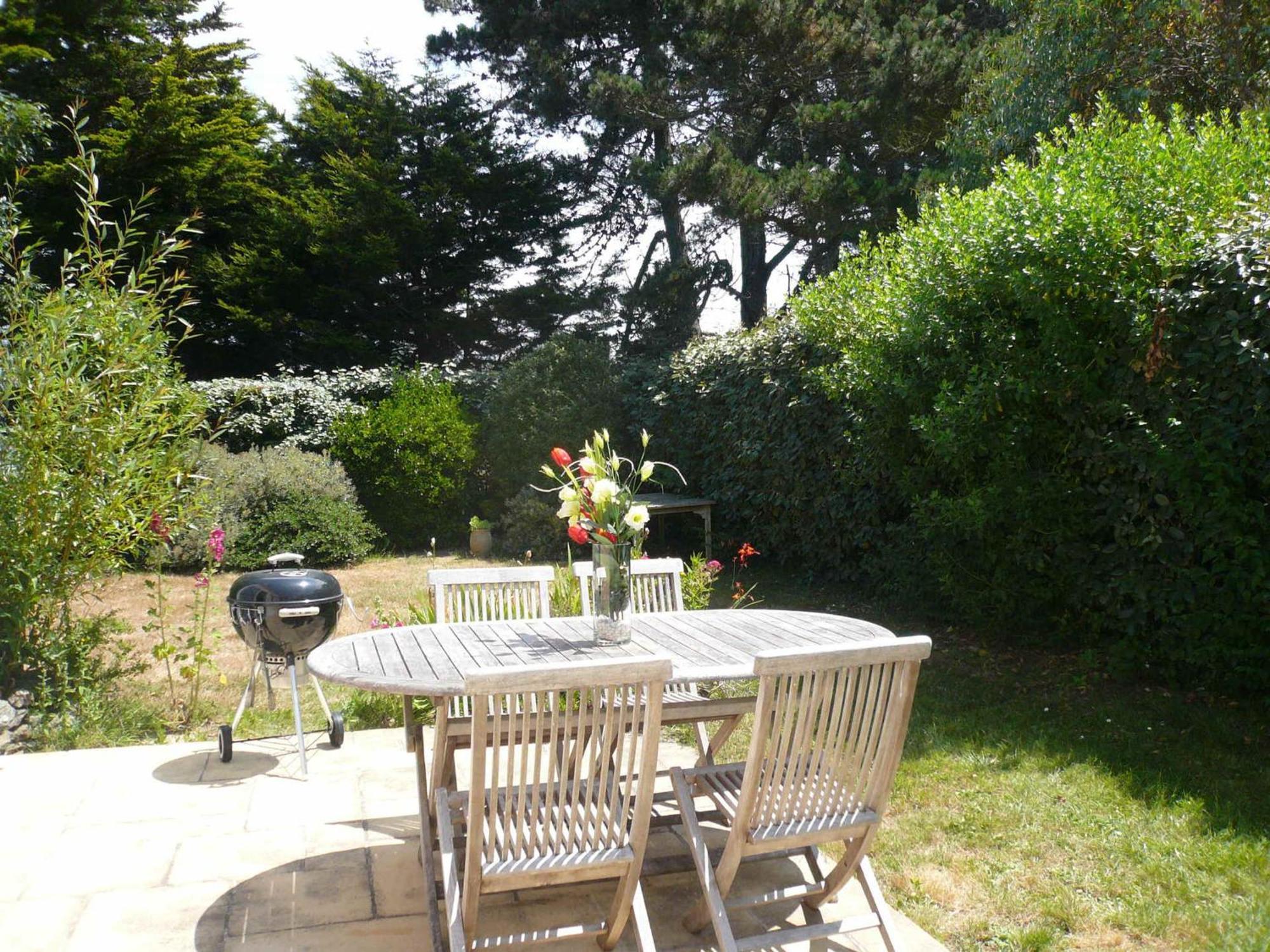 Charmante Maison A Sauzon Avec Grand Jardin, Proche Commerces Et Plage - Fr-1-418-82 Exteriér fotografie